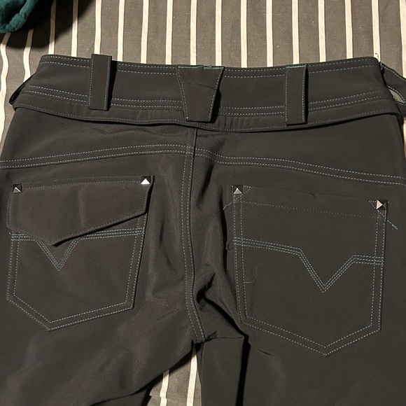 Volcom Battle Stretch Snowboard Pants - Picture 4 of 10